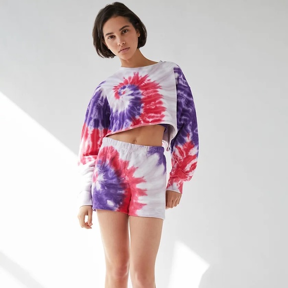 Aritzia cropped Tye dye sweatshirt - Picture 2 of 2